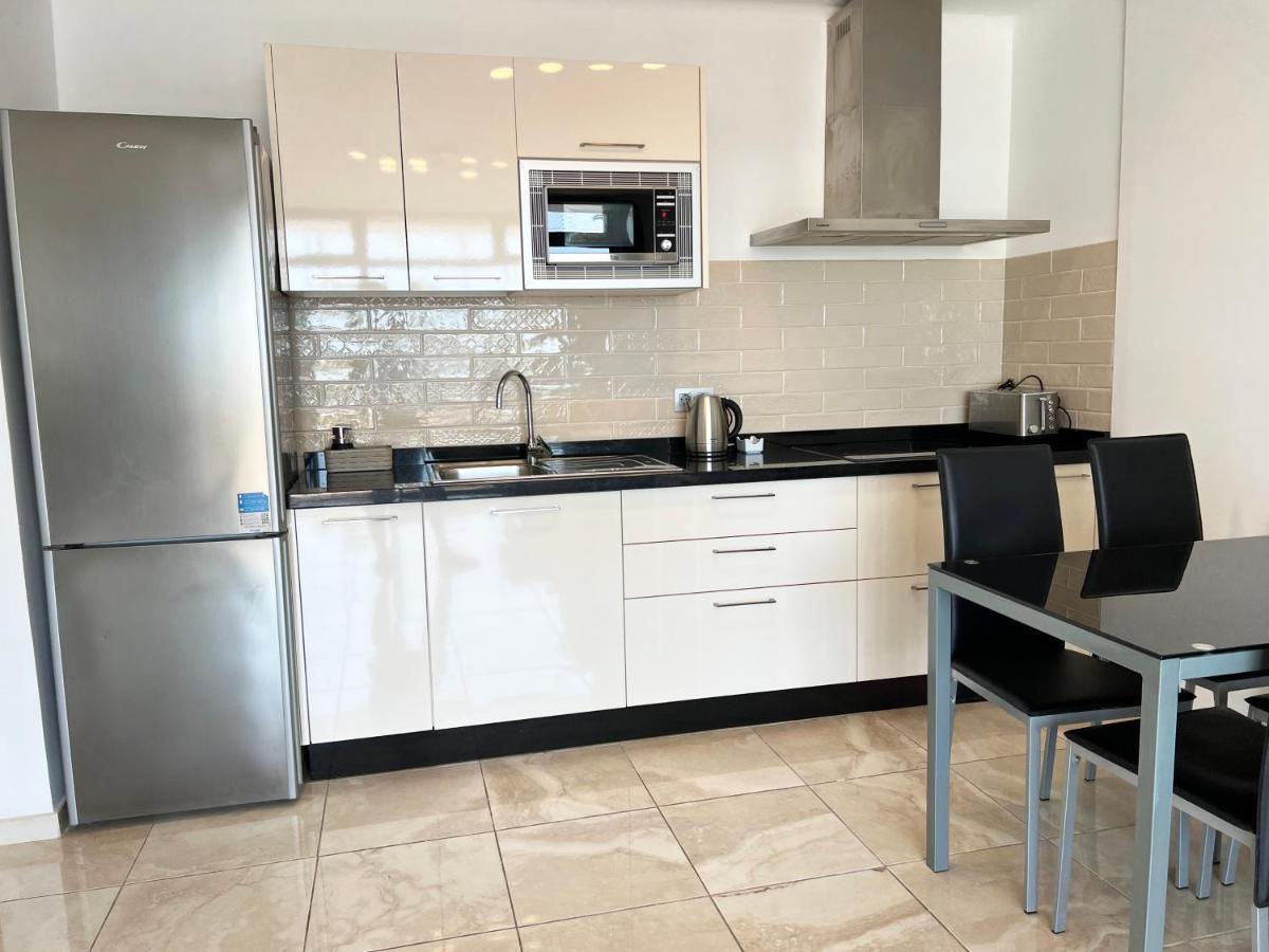 Modern Apartment With Prime Location ปูแอร์โตเดลคาร์เมน ภายนอก รูปภาพ